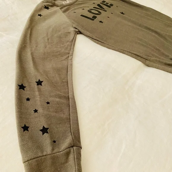 🌟HP🌟CHASER LOVE Sweatshirt - Picture 5 of 7